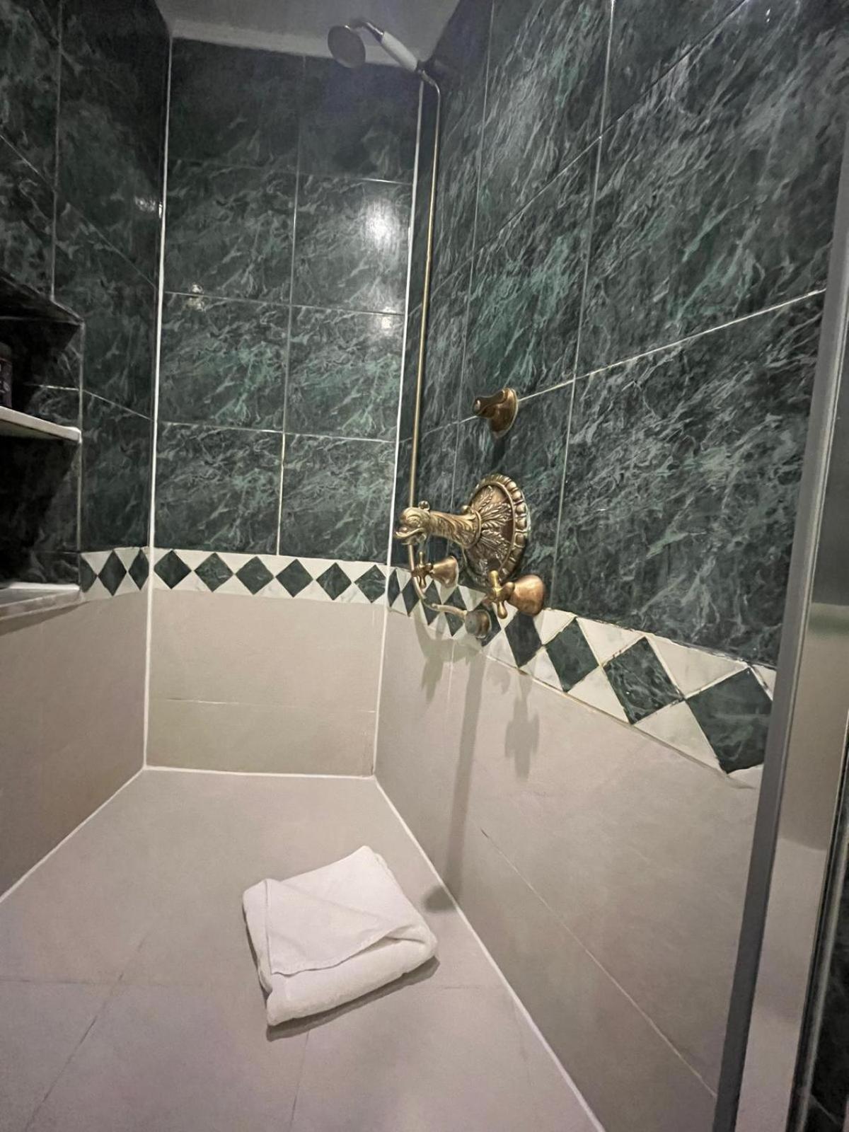 Crispi 30 Stylish Apartment Рим Экстерьер фото